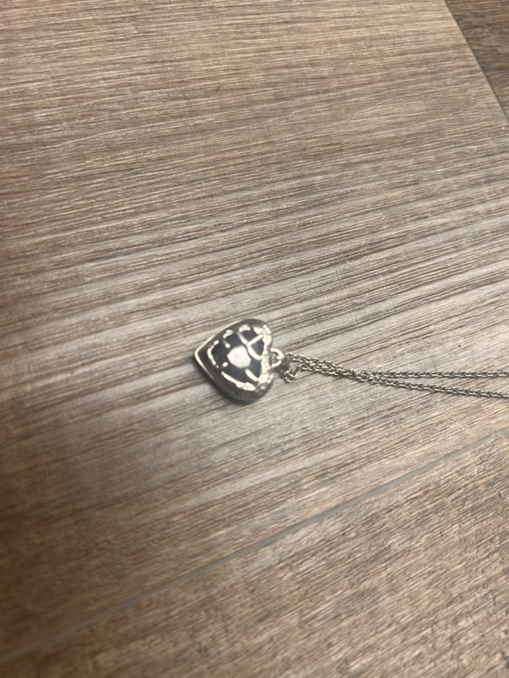 Hot Topic Silver Heart Pendant Necklace - Accessories Jewelry